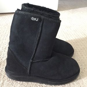 💋NWOT💋EMU short boots